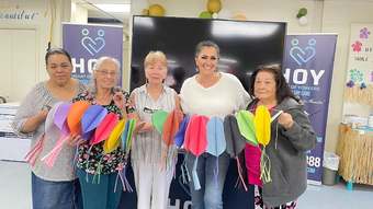 Heart of Yonkers - grupo con decoraciones